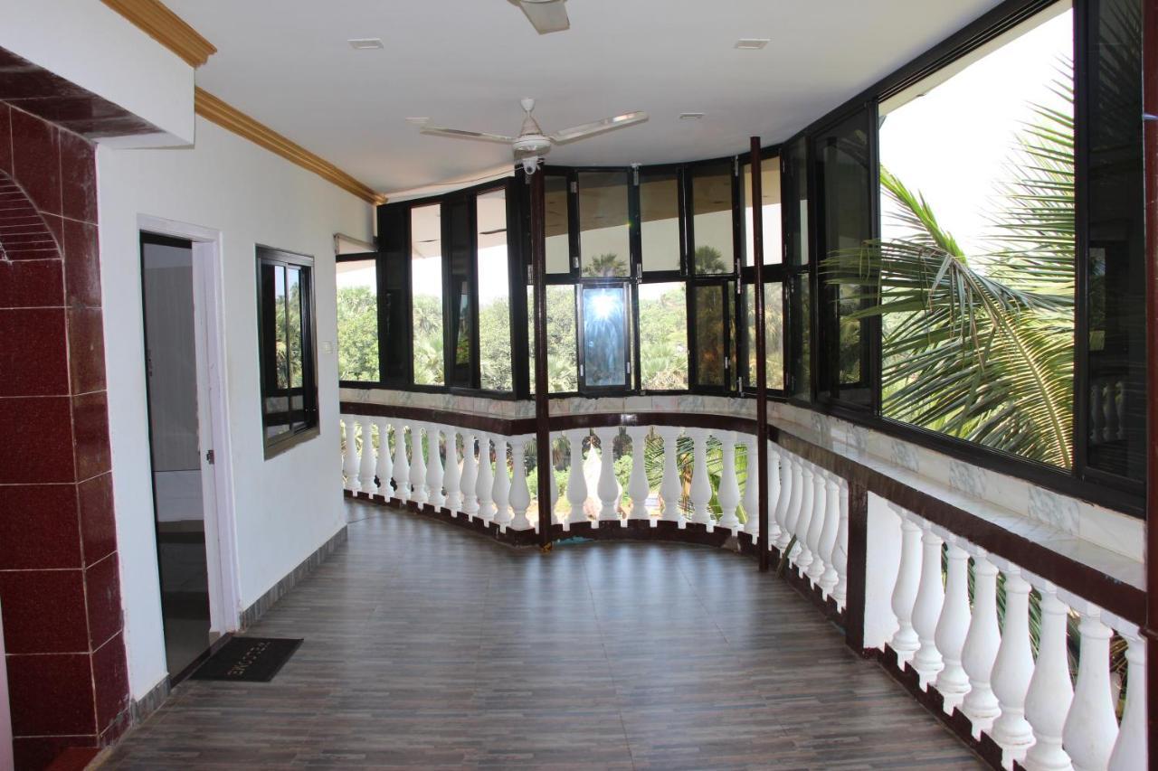 Hotel M R Manfred Calangute Εξωτερικό φωτογραφία